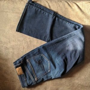 American Eagle size 6s